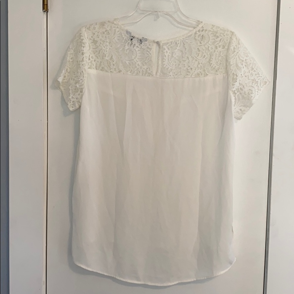 Express Ivory Lace Bodice Short Sleeve Hi-Low Top - Picture 7 of 10